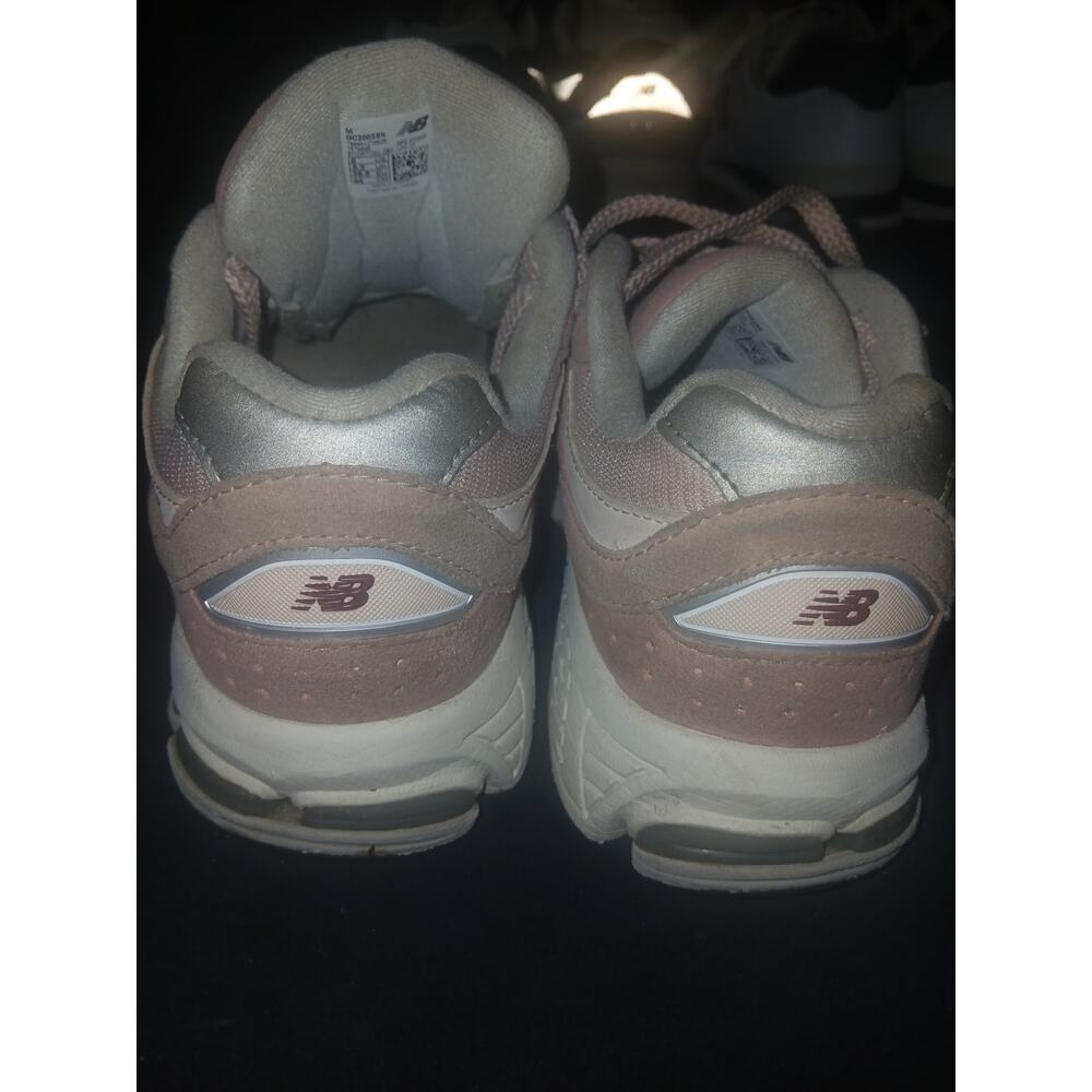 Ladies New Balance - Picture 3 of 6